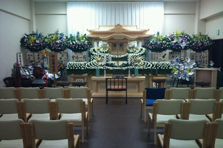 葬祭会館　まごころ会館」